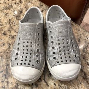 native gray glitter shoes
